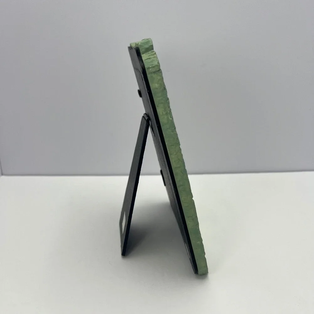 Green Daisy Photo Frame 4x6 Resin Floral Cottagecore Vintage
